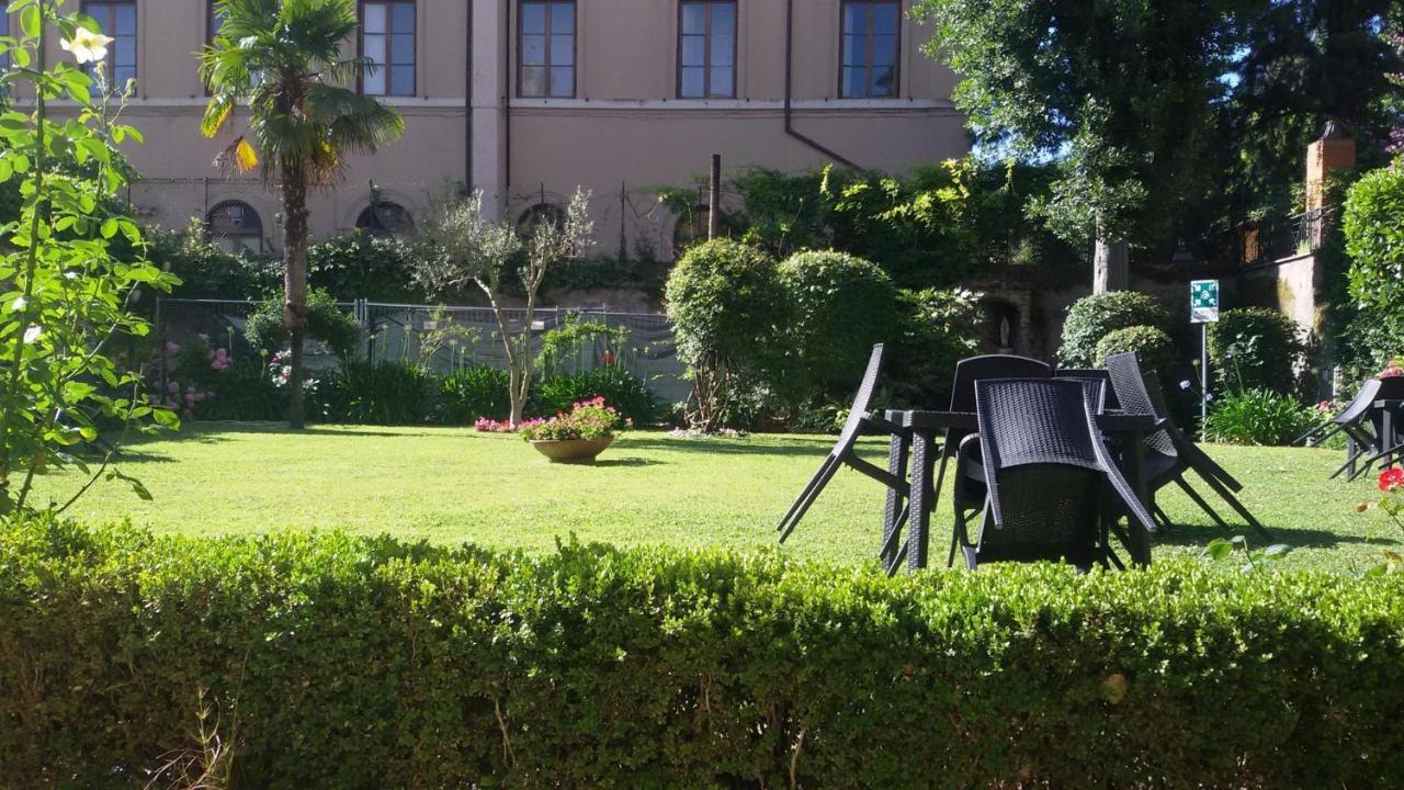 Villa Riari Garden Rome Exterior photo